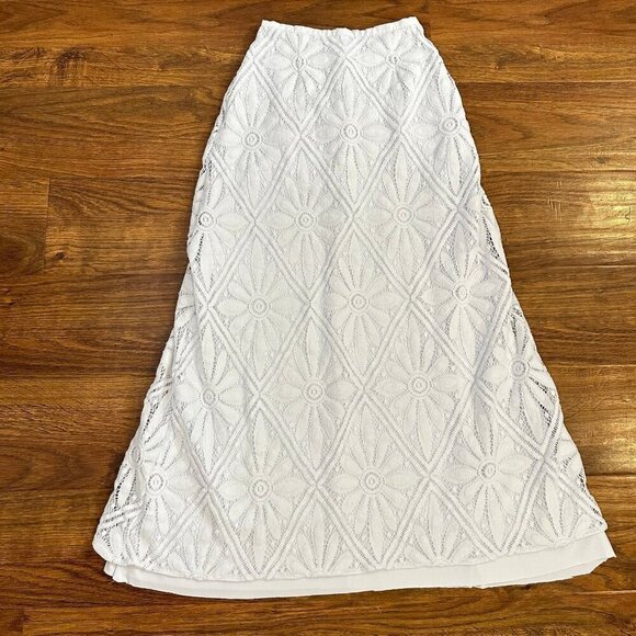 Lilly Pulitzer white lace maxi skirt 0 - Picture 3 of 5
